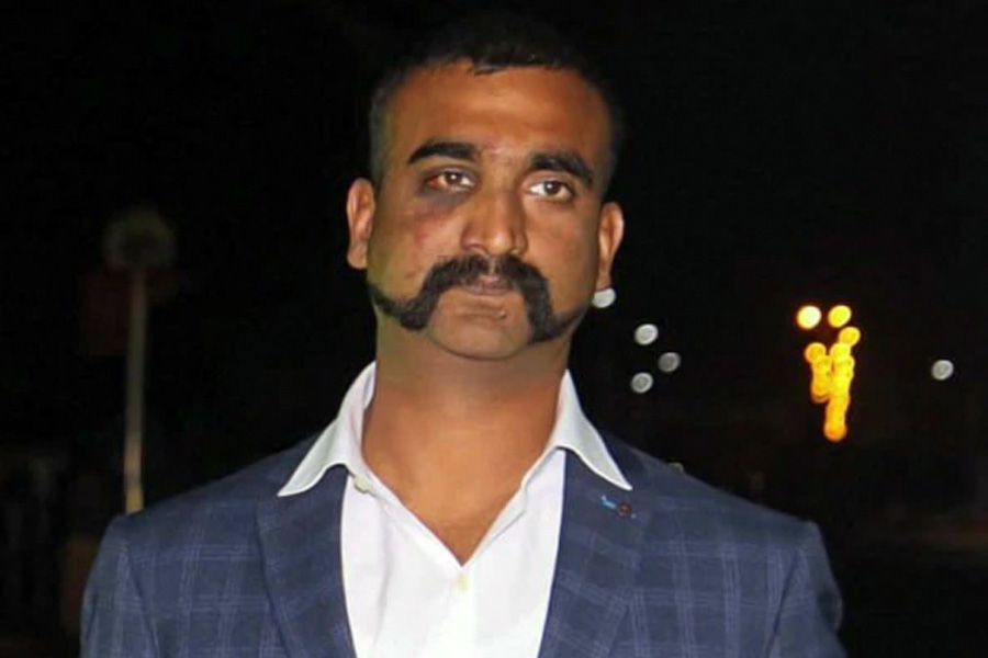 Dara Phiroze Chinoy one of those pilots who escsped from Pakistan without army intervantion