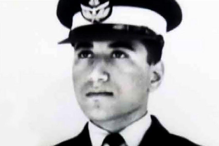 Dara Phiroze Chinoy one of those pilots who escsped from Pakistan without army intervantion