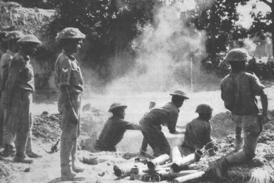 Dara Phiroze Chinoy one of those pilots who escsped from Pakistan without army intervantion