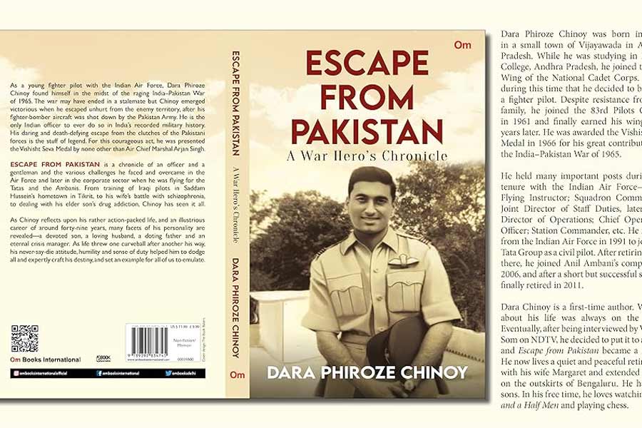 Dara Phiroze Chinoy one of those pilots who escsped from Pakistan without army intervantion