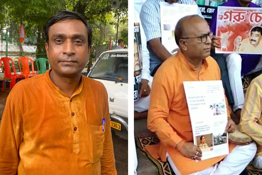 Two BJP MLAs lost their money bags in a political rally