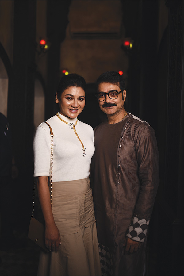 জয়া আলাদা করে প্রসেনজিতের সঙ্গে ছবি তুললেন। মনে পড়ল পরিচালক অতনু ঘোষের ‘রবিবার’-এর কথা।