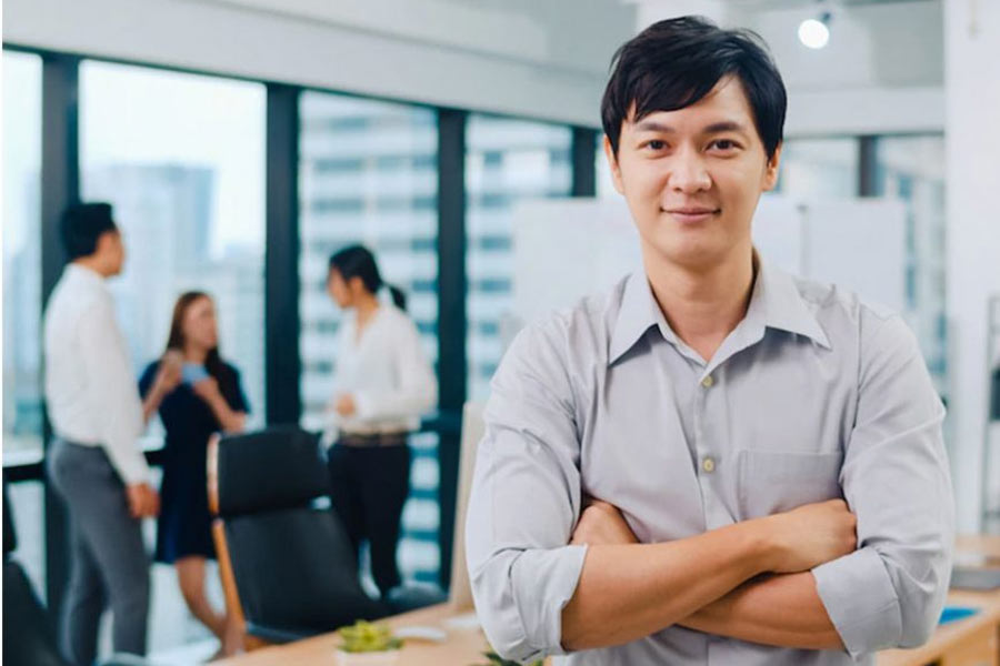 হিদেকাজ়ু একটি সংবাদমাধ্যমকে বলেন, ‘‘খুব কম রাতেই আমি স্ত্রীর বাড়িতে থাকতে পারি। কেরিয়ার আমার কাছে খুব গুরুত্বপূর্ণ।’’ এ ক্ষেত্রে আগের বিয়ের থেকে একটি শিক্ষা নিয়েছেন তিনি বলেও জানিয়েছেন।