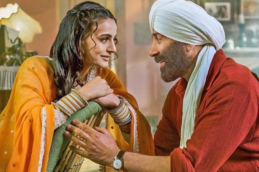 Sunny Deol and Ameesha Patel