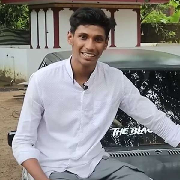 Teenager creates smaller version of Rolls Royce car using Maruti 800 