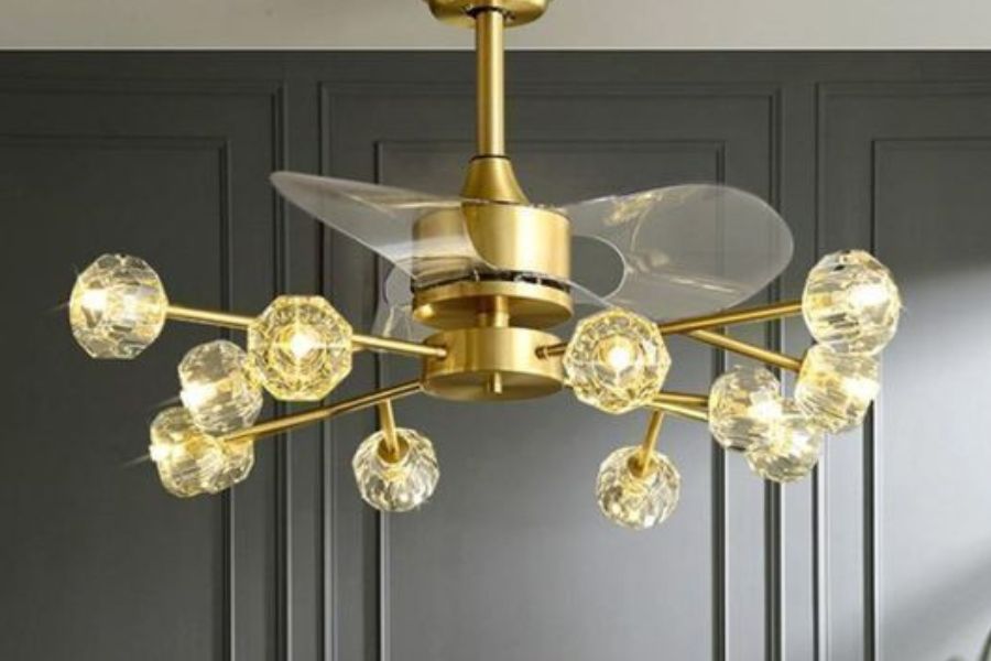 সিলিং পাখা আলো - ঝুলন্ত আলো লাগানোর জায়গা সীমিত হলে এই নকশা খুব কার্যকরী। ঘরের সিলিং ফ্যানের সঙ্গে ঝুলন্ত ডিজাইনার আলোর বন্দোবস্ত এটা। 