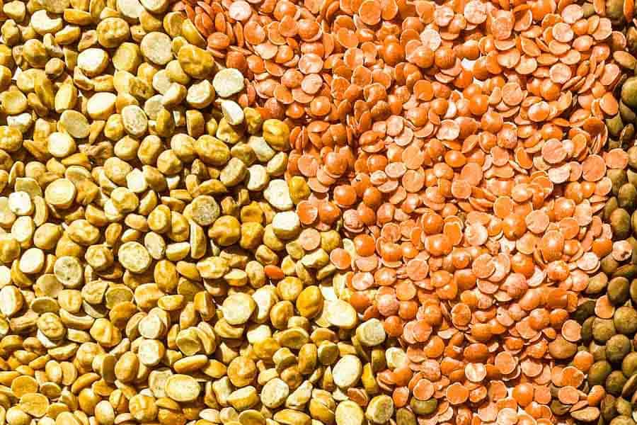 কানাডা থেকে গত অর্থবর্ষে ৪.৮৫ লক্ষ টন ডাল আমদানি করেছিল ভারত। যার বাজারমূল্য প্রায় ৩৭ কোটি ডলার। আমদানিকৃত ডালের মধ্যে কানাডার ডালই ছিল অর্ধেকের বেশি।