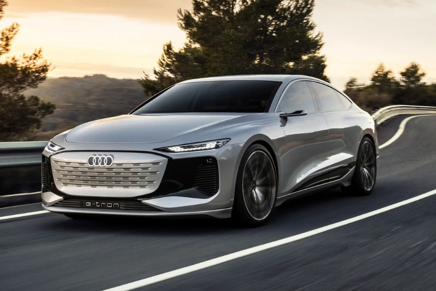 পুজোর মরশুমে বিভিন্ন নামিদামি চার চাকার গাড়ি আসতে চলেছে বাজারে। গাড়ি কিনতে চাইলে এর থেকে ভাল সময় হতে পারে না। বেশি দাম থেকে অল্প দাম সব গাড়িরই তালিকা রইলো নিচে