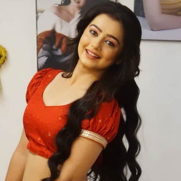 All you need to know about Actress Chahat Pandey, who is going to contest for AAP in Madhya Pradesh Assembly election