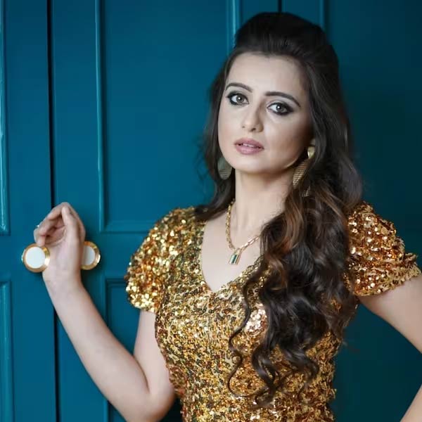 All you need to know about Actress Chahat Pandey, who is going to contest for AAP in Madhya Pradesh Assembly election