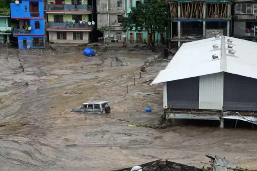 সিকিম উর্জার এগজ়িকিউটিভ চেয়ারম্যান জানিয়েছেন, গত এক বছর ধরে যথেষ্ট আশাপ্রদ ফল পাওয়া যাচ্ছিল এই প্রকল্প থেকে। কিন্তু এই বিপর্যয় সেই গতিতে বাধ সাধল। তিনি আরও জানান, মঙ্গনের পাওয়ারহাউসের কী অবস্থা এখনও জানা যায়নি। সেতু ভেঙে যাওয়ায় ওই পাওয়ারহাউসে পৌঁছনো সম্ভব হয়নি।