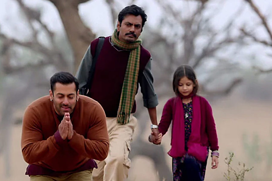 ২০১৫ সালে ভারতে মুক্তি পায় কবির খান পরিচালিত ছবি ‘বজরঙ্গি ভাইজান’। এই ছবিতে সলমনের পাশাপাশি অভিনয় করতে দেখা যায় করিনা কপূর খান এবং নওয়াজ়উদ্দিন সিদ্দিকিকে।