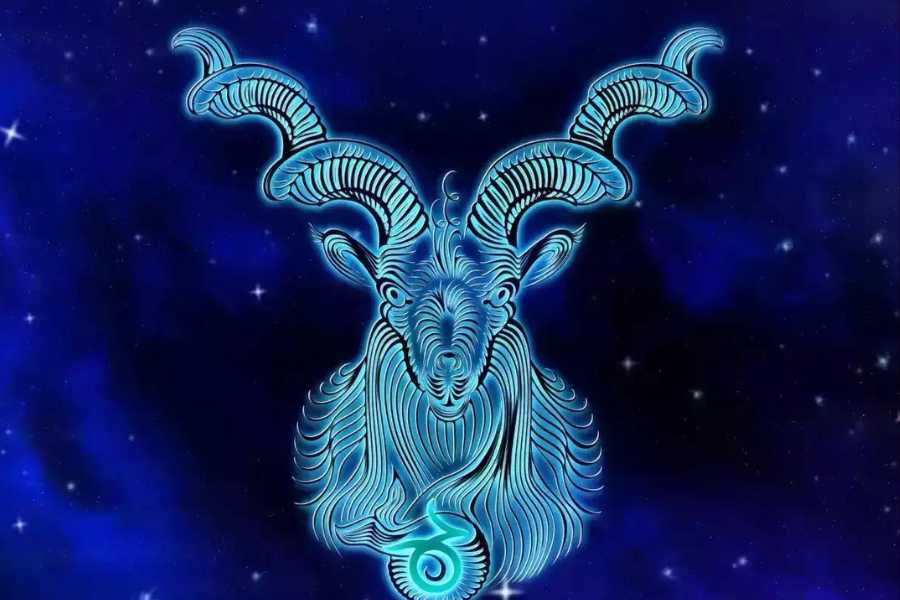 মকর রাশি: এই অতি শুভ বুধাদিত্য যোগ মকর রাশির জাতকদের জন্যও খুবই লাভজনক, এমনই দেখা গিয়েছে জ্যোতিষের গণনায়। পুজোর সময়ে এই যোগ চলাকালীন যে কোনও কাজে অত্যন্ত সাফল্যের মুখ দেখবেন এই জাতকেরা। 