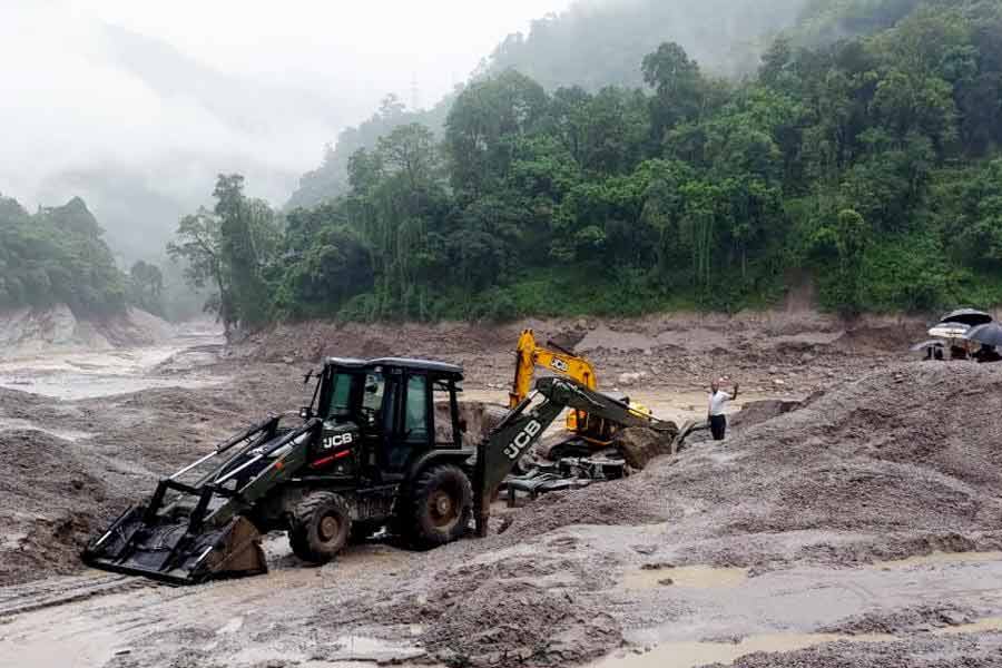 What is Glacial Lake Outburst Flood, that caused flash flood in Sikkim