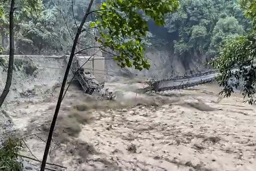 What is Glacial Lake Outburst Flood, that caused flash flood in Sikkim