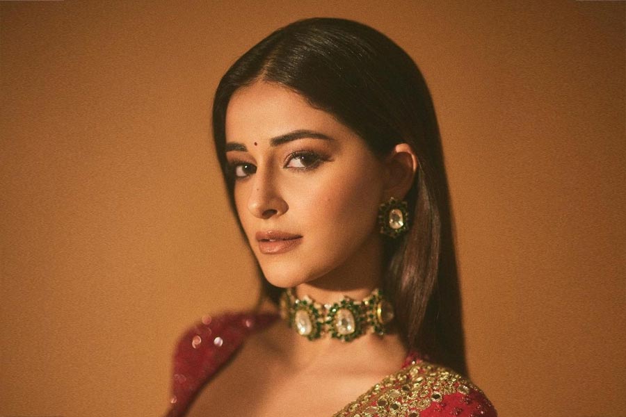 Once Ananya Panday revealed five actor names who can compete to marry her