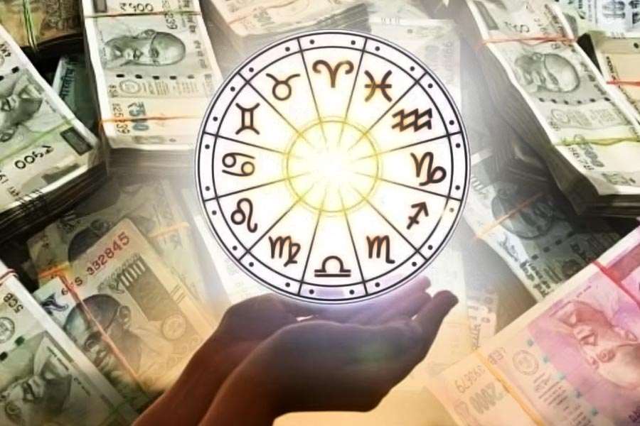 who will acquire a lot wealth accordingly to zodiac signs.