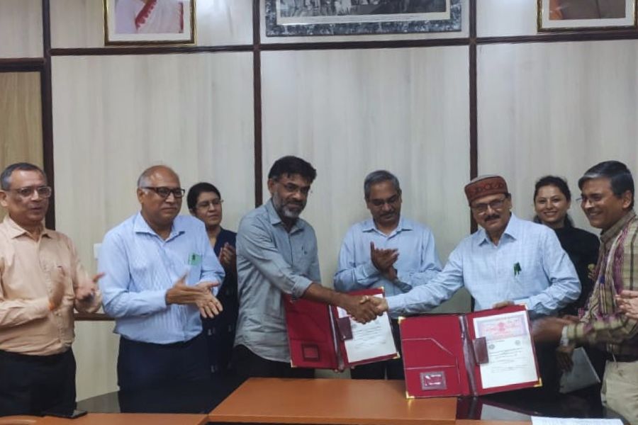 CSIR-NPL and BU Collaboration over a MoU.