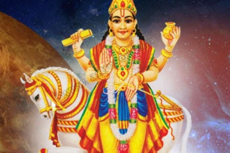 আসলে শুক্র গ্রহ মানেই প্রেম-ভালোবাসা সম্পর্কিত এক জ্যোতিষ বিষয়। কারও জন্ম- ছকে শুক্রের অবস্থানই নির্দেশ করে সেই মানুষটার ভালোবাসার সম্পর্ক, প্রেম-জীবন, বিপরীত লিঙ্গের প্রতি আকর্ষণ, তথা রূপের প্রতি টান,  কাম,  মোহ, যৌনসুখ,  জাগতিক সুখ,  এমনকী যৌন রোগ কীরকম হবে। 