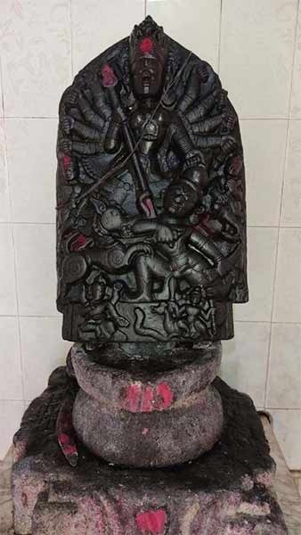 দোগাছি গ্রামের রাজবল্লভী দুর্গার কষ্টিপাথরের বিগ্রহ