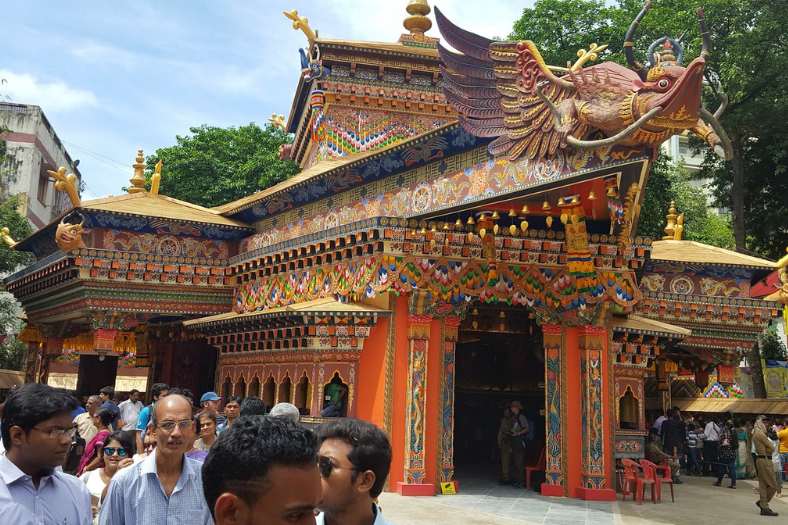 রবীন্দ্র সরোবর মেট্রো স্টেশন - সুরুচি সঙ্ঘ, শিবমন্দির, মুদিয়ালি।