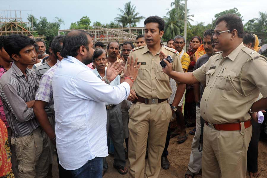 তিনি বলেন, “এই রায়ে একেবারেই খুশি নই। সুপ্রিম কোর্টে তো যাবই। তার আগে বৃহত্তর আন্দোলনের কথা এখন থেকেই ভাবতে শুরু করেছি। ঠিক কী কী আমরা করব, তা খুব তাড়াতাড়ি ঘোষণা হবে।’’