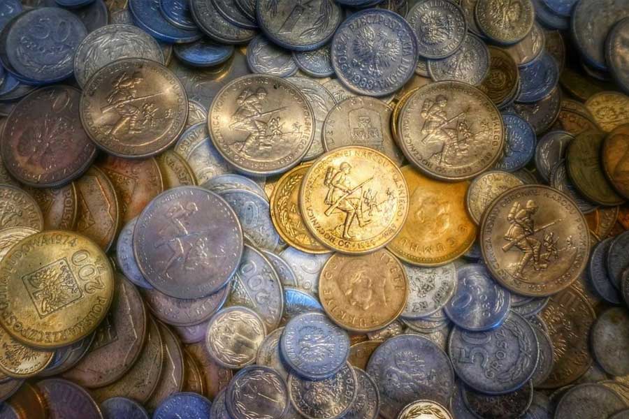 ১৭৯৫ সালে নৌকা চালিয়ে এই দ্বীপে এসে পৌঁছেছিলেন ড্যানিয়েল ম্যাকগিনিস এবং তাঁর দুই বন্ধু। দ্বীপে ঘুরতে ঘুরতে অদ্ভুত এক জায়গার সন্ধান পান তাঁরা। দেখে মনে হয়, সেই এলাকার মাটি খনন করে কিছু রাখা হয়েছিল।