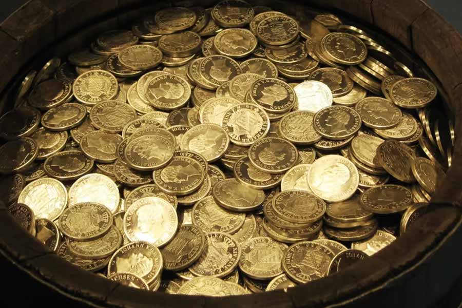 এই নিয়ে বই লিখেছেন ড’আর্সি ও’কোনর। বইয়ের নাম ‘দ্য সিক্রেট ট্রেজ়ার অফ ওক আইল্যান্ড: দ্য অ্যামাজ়িং ট্রু স্টোরি অফ আ সেঞ্চুরি ওল্ড ট্রেজ়ার হান্ট’। তিনিই ড্যানিয়েলদের অভিযানের কথা নিজের বইয়ে লিখেছিলেন।