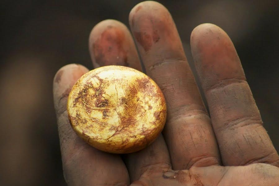 এককালে দাস ছিলেন স্যামুয়েল। কোনও ভাবে টাকা জুটিয়ে উনিশ শতকের শুরুতে ওক দ্বীপে জমি কেনার পর ক্রমে ধনী হতে থাকেন। মনে করা হয়, তিনি নাকি গুপ্তধনের হদিস পেয়েছিলেন। তবে সেই হদিস কাউকে দিয়ে যাননি।