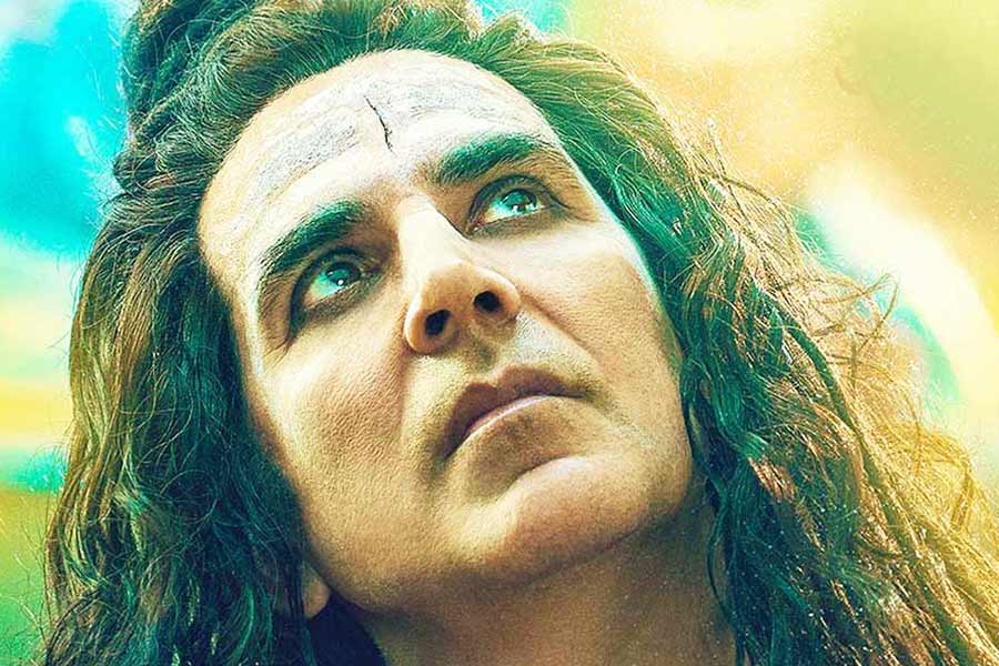 Which old school technique is followed by Shah Rukh Khan and Akshay Kumar 