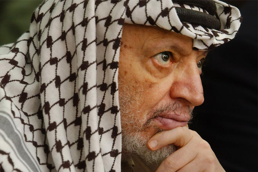 ইজ়রায়েলের উদ্দেশ্য ছিল, প্যালেস্তিনীয়দের মুক্তি আন্দোলনের অবিসংবাদিত নেতা ইরাসের আরাফতের মোকাবিলা করতে ‘প্যালেস্তাইন লিবারেশন অর্গানাইজেশন’-এর বিরোধী শক্তি হিসাবে একটি সংগঠন গড়ে তোলা। সেই সূত্র ধরেই ইয়াসিনের উত্থান এবং হামাসের আত্মপ্রকাশ।