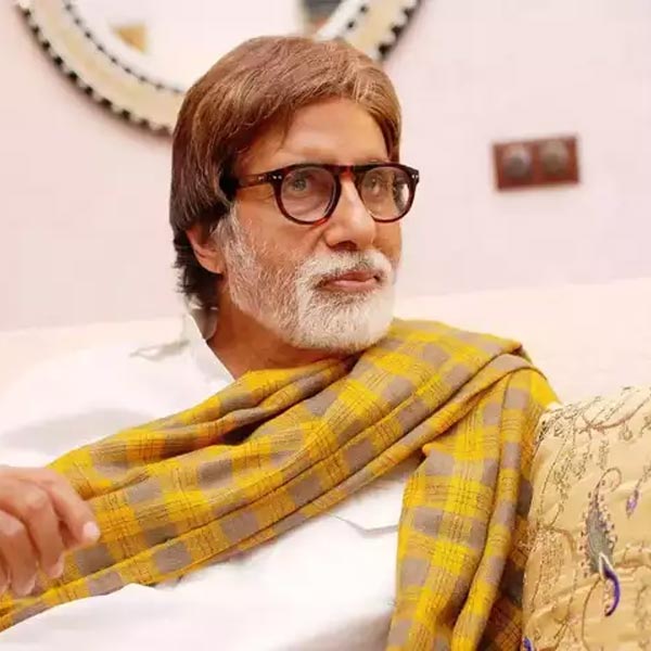 হিন্দি ফিল্মজগতের সুপারস্টার হিসাবে জনপ্রিয় বলিপাড়ার ‘অ্যাংরি ইয়ং ম্যান’ অমিতাভ বচ্চন। বুধবার ৮১ বছরে পা দিলেন বর্ষীয়ান অভিনেতা। বলিপাড়ার একাংশের দাবি, অমিতাভের জনপ্রিয়তার নেপথ্যে রয়েছেন অন্য বলি অভিনেতারা।