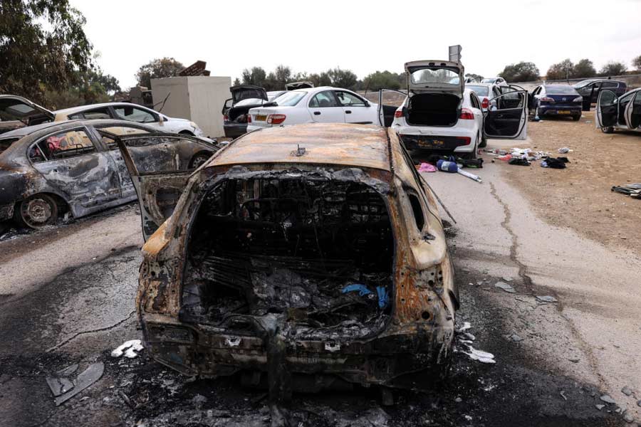 What is Hezbollah and how they are involved in Israel War