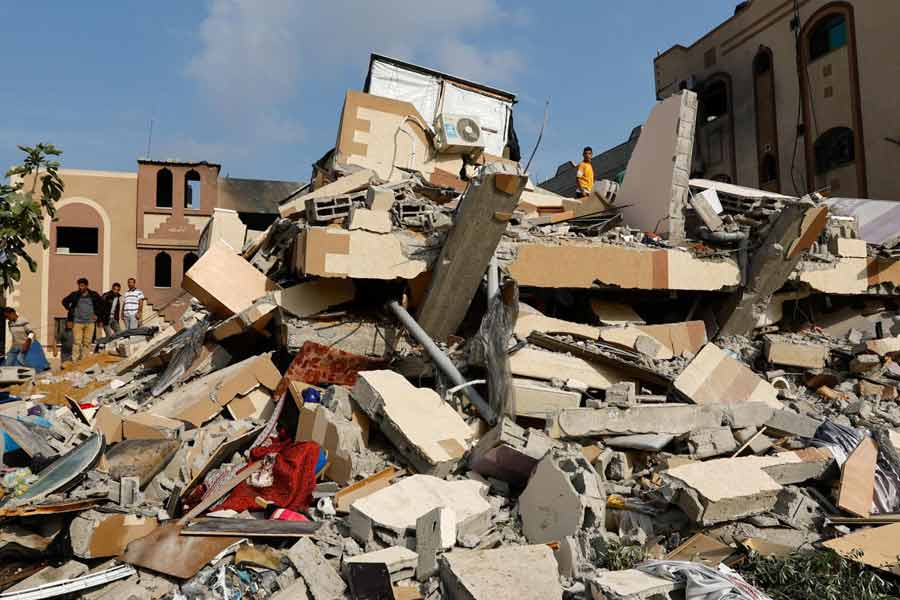 What is Hezbollah and how they are involved in Israel War