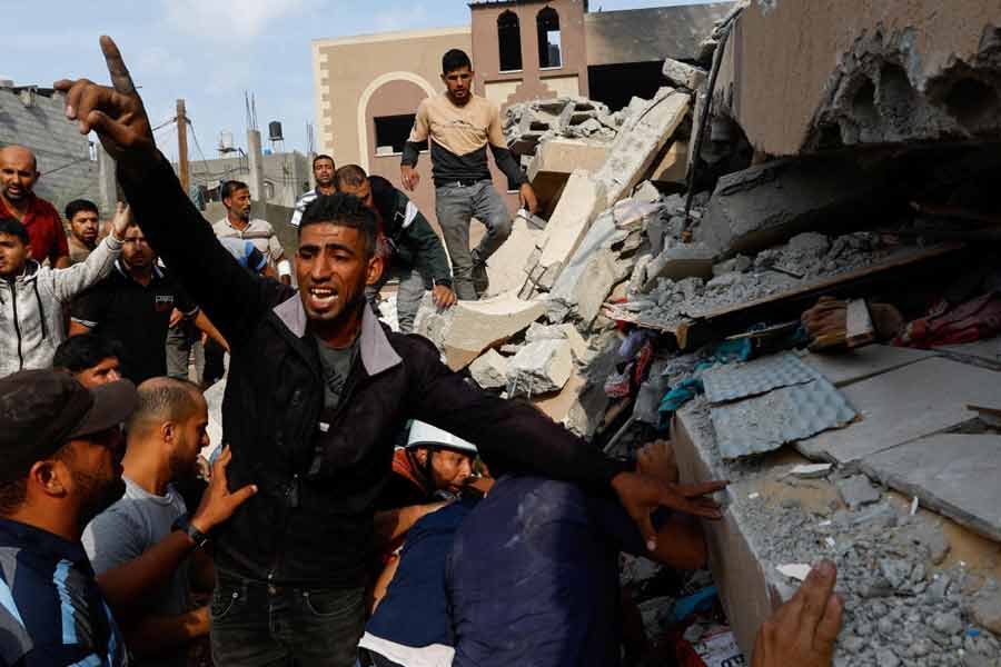 What is Hezbollah and how they are involved in Israel War