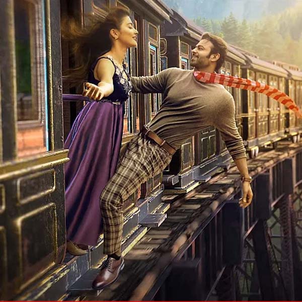 তেলুগু ভাষার পাশাপাশি হিন্দি ভাষাতেও মুক্তি পায় ‘রাধে শ্যাম’। তেলুগু ফিল্মজগতের ‘দামি’ ছবি হিসাবে নাম লেখায় এই ছবি। 