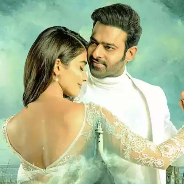 বক্স অফিসে লোকসানের ভিত্তিতে তুলনা করলে ‘আদিপুরুষ’-এর চেয়ে কম লোকসান করে ‘রাধে শ্যাম’। তবুও দক্ষিণের ফিল্মজগতে সবচেয়ে ব্যর্থ হিসাবে ‘আদিপুরুষ’-এর আগে নাম আসে ‘রাধে শ্যাম’-এর। ফিল্ম বিশেষজ্ঞরা এর কারণও ব্যাখ্যা করেছেন।