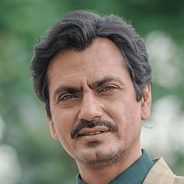 এক পুরনো সাক্ষাৎকারে নওয়াজ়উদ্দিন জানান, ‘মান্টো’ ছবির চিত্রনাট্যের খসড়া শোনার পর মান্টো চরিত্রের সঙ্গে নিজের সাদৃশ্য খুঁজে পান অভিনেতা। তাঁর মতে, এই ছবির জন্য তিনি পারিশ্রমিক নিলে নাকি সারা জীবন এই বিষয়টি নিয়ে বিচলিত বোধ করতেন নওয়াজ়উদ্দিন।