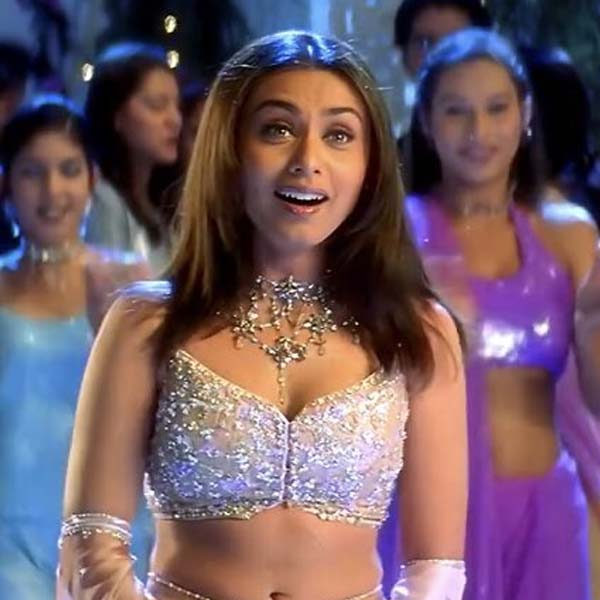 কানাঘুষো শোনা যায়, কর্ণের সঙ্গে রানির বহু বছরের বন্ধুত্ব থাকার কারণে নাকি ‘কভি খুশি কভি গম’ ছবিতে অভিনয়ের জন্য কোনও পারিশ্রমিক নেননি রানি।