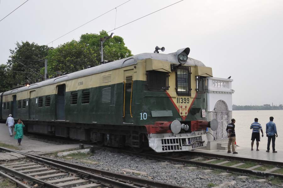 Circular railway EMU locals will be short terminated on Mahalaya