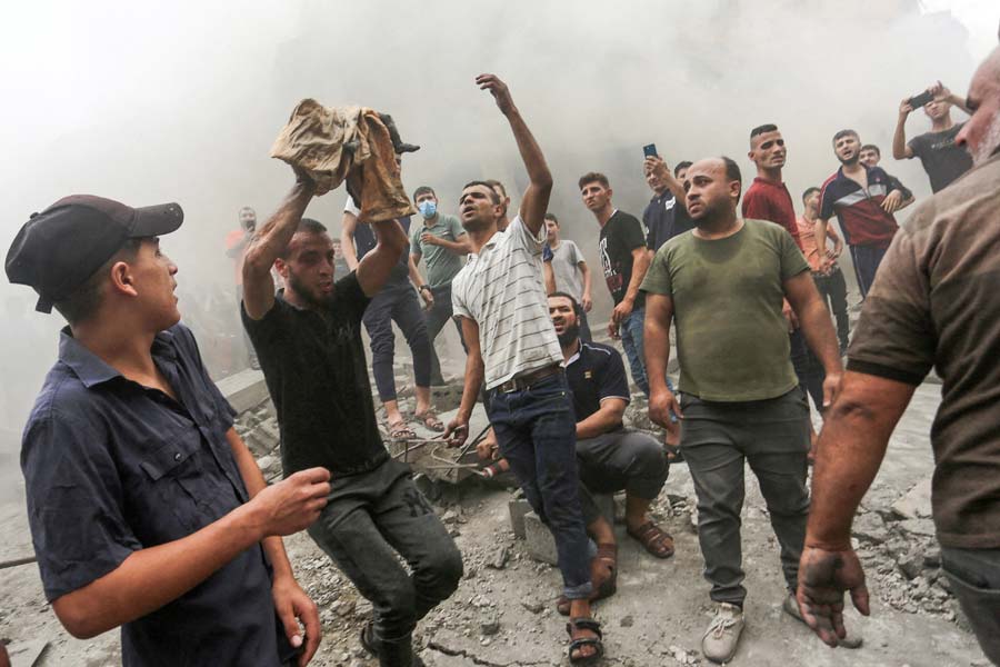 আমেরিকার মধ্যস্থতায় ২০২০ সালে ‘আব্রাহাম চুক্তি’ স্বাক্ষরিত হয়, তাতে সই করেছিল বাহরিন, সৌদি আরব আমিরশাহি, সুদান, মরক্কোর মতো আরবের দেশগুলি।