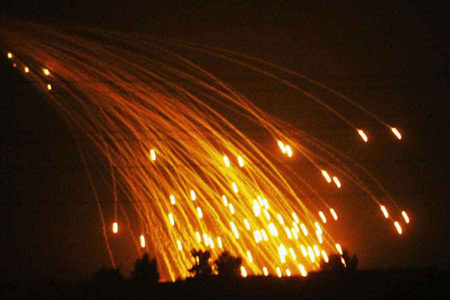 ওই নথির মানচিত্রে গাজ়া সীমান্তবর্তী কিবুট্‌জ় শহরের সম্ভাব্য হামলাস্থলগুলি চিহ্নিত করা হয়েছে। রয়েছে পণবন্দিদের তুলে আনার পথনির্দেশিকা। যা দেখে ইজ়রায়েলের প্রাক্তন গোয়েন্দা আধিকারিক মাইকেল মিলস্টাইন জানিয়েছেন, অতীতে কোনও প্যালেস্তিনীয় গোষ্ঠীর এমন নিপুণ ছক তিনি দেখেননি।