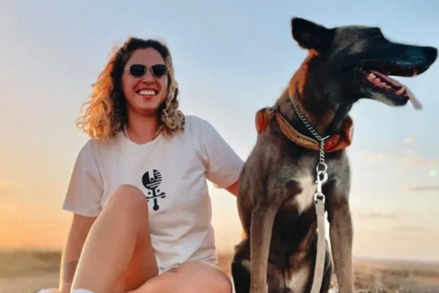 হামাসের হামলা থেকে নির অম বাঁচলেও পাশেরই কিবুৎজ়িম গ্রাম হামাসের হামলায় একেবারে লন্ডভন্ড হয়ে গিয়েছে। গ্রামবাসীদের খুন করা হয়েছে। অনেককে তুলে নিয়ে গিয়েছে হামাস বাহিনী। লিবারম্যানের দলেরই এক সদস্যের স্ত্রী ইলিত পাজ় ইজ়রায়েল হেয়মকে বলেছেন, “যে ভাবে লিবারম্যান এবং তাঁর বাহিনী আমাদের গ্রামকে রক্ষা করেছে, তা অভূতপূর্ব। গুলি এবং বিস্ফোরণের আওয়াজ পেতেই তৎপরতার সঙ্গে পুরো বিষয় সামলান লিবারম্যান।”