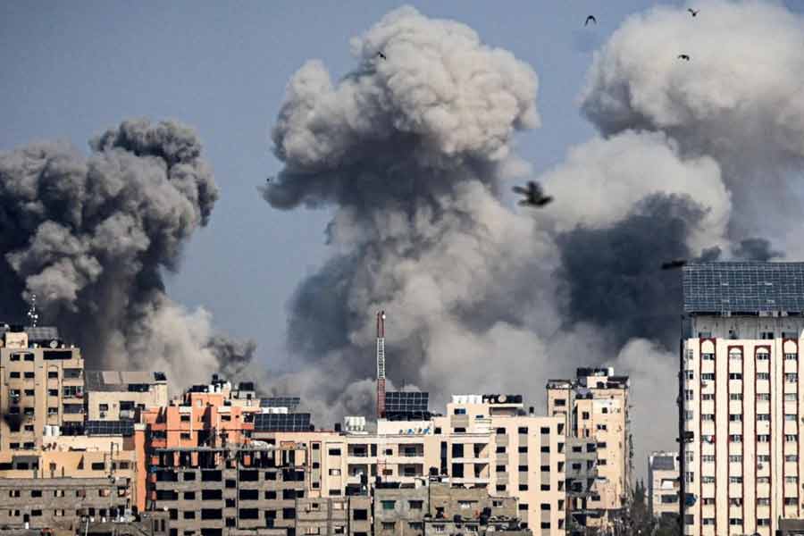 গাজ়া সীমান্তলাগোয়া সুফা আউটপোস্টে শুক্রবার হামাসের বাঙ্কারে অভিযান চালায় ইজ়রায়েল সেনার ‘শায়িটেট ১৩’ ইউনিট। রুদ্ধশ্বাস লড়াইয়ের পর বাঙ্কার থেকে অপহৃত নাগরিকদের উদ্ধার করে ইজ়রায়েলের এই এলিট বাহিনী। শুধু তাই-ই নয়, হামাসের ৬০ সদস্যকে খতমও করে তারা।