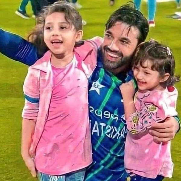 Wives of Pakistani Cricket Player who comes to play world cup 2023