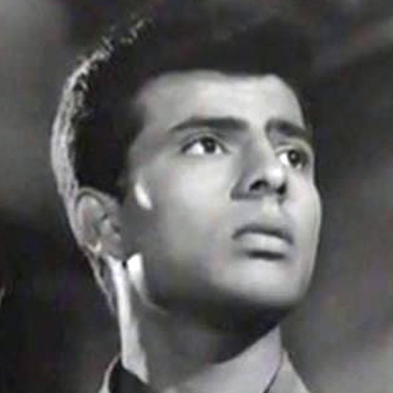 যখন সুশীলের দিশাহারা অবস্থা, তখন তাঁর ভাগ্যের চাকা অন্য দিকে মোড় নেয়। ছোটবেলা থেকে নাচে পারদর্শী ছিলেন সুশীল। মায়ের পরামর্শ মেনে তাই ফিল্মপাড়ায় অডিশন দিতে শুরু করেন তিনি। সেখান থেকেই অভিনয়জগতে যাত্রা শুরু।