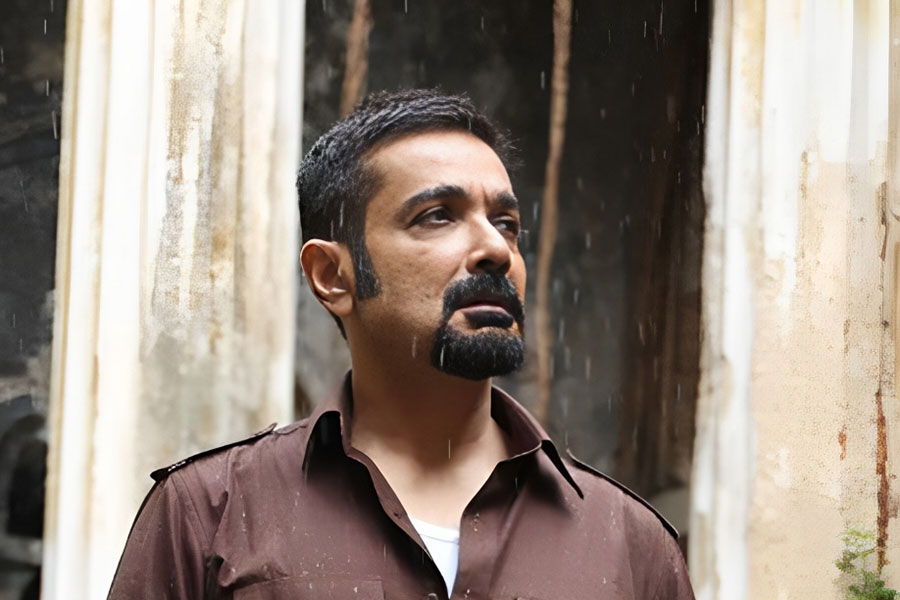 Prosenjit Chatterjee speaks about his long time collaboration with director Srijit Mukherjee and his upcoming pujo release Dawshom Awbotaar