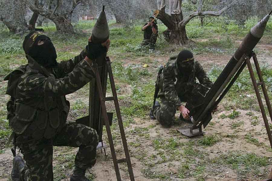 বেশ কয়েকটি রিপোর্টে দাবি করা হচ্ছে, প্যালেস্তিনীয়দের সহযোগিতার জন্য ব্রাসেলস ৮৭৬ কোটি টাকা দিয়েছিল। কিন্তু সেই টাকা নাকি বিধ্বংসী রকেট তৈরির কাজে ব্যবহার করেছে হামাস।