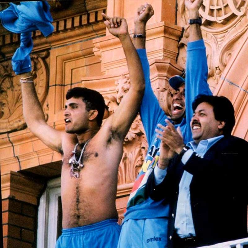 How much Arijit Singh charges for performing at weddings and events