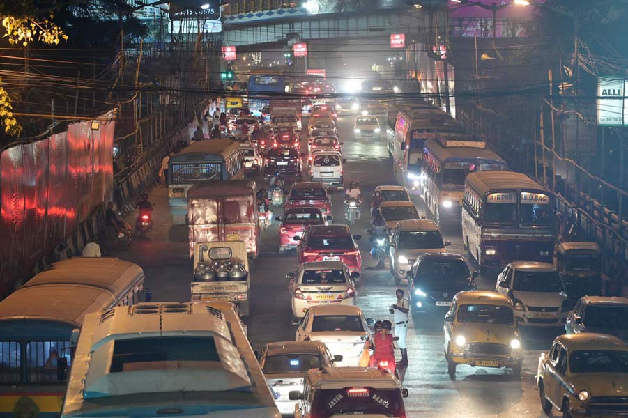 An image of Kolkata Traffic Jam